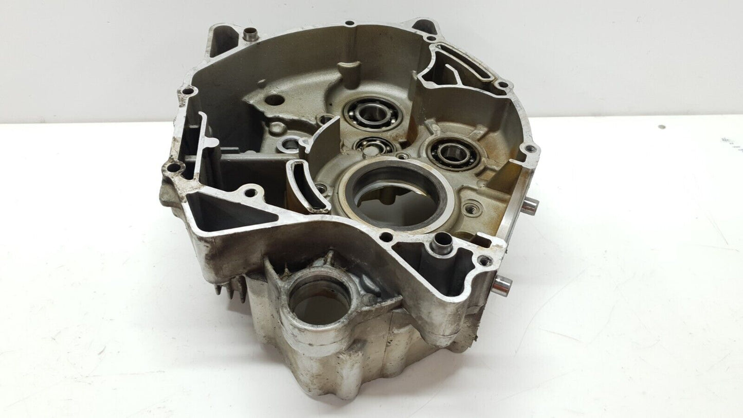 Carter moteur central gauche Yamaha YBR 125 2009 Réf : 5VL-W1510-11 Left engine