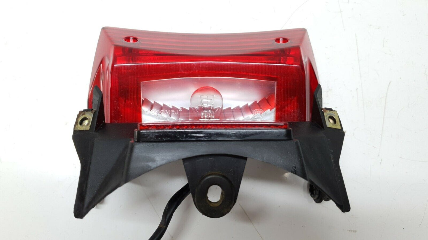 Feu arrière Yamaha YBR 125 2010 Réf : 18C-H4700-01 Rear lamp