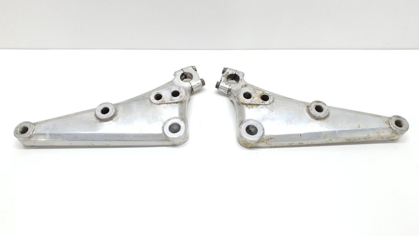 Support de reposes pieds Honda CB125T 1978 N°2 Réf : 50610-399-000 Footrest