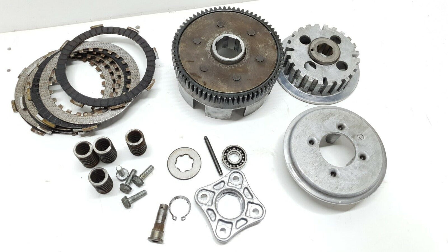 Embrayage complet Honda CB 125 Twin 1979 Réf : 22100-399-000 Clutch