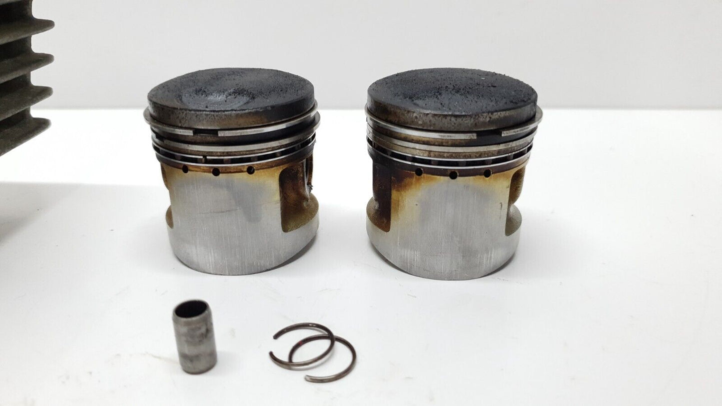 Cylindre & pistons 44mm Honda CB 125 Twin 1980 Réf : 12100-399-000 Cylinder