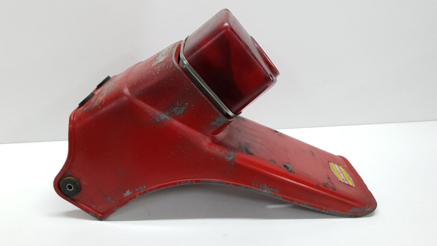 Feu arrière Honda CB 125 Twin 1980 Réf : 80100-399-000ZA Rear light