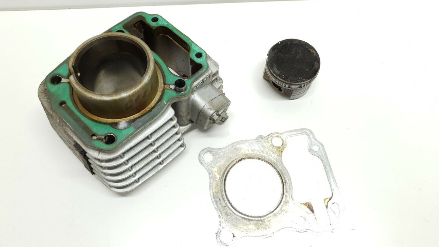 Cylindre & piston 52mm Honda CBF 125 2012 Réf : 12100-KWF-900 Cylinder