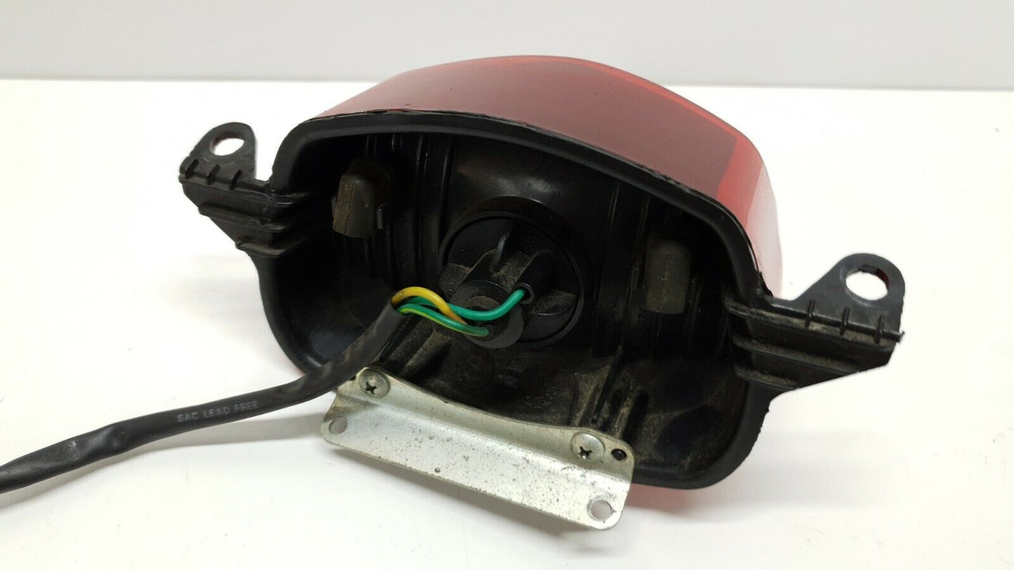 Feu arrière Honda CBF 125 2012 Réf : 33710-KWF-951 Rear light