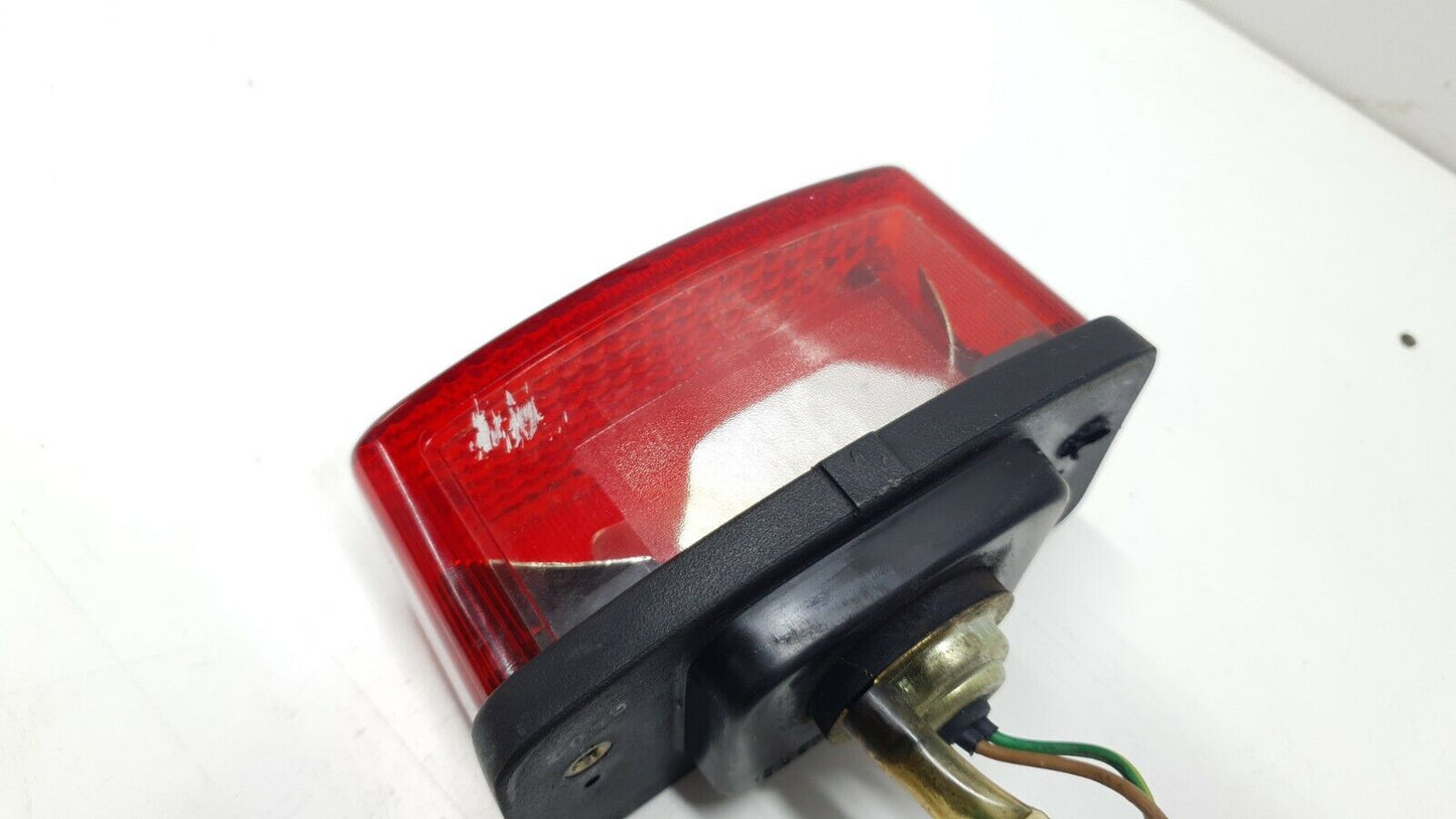 Feu arrière / phare arrière Honda CG 125 1998 Réf : 33701-KCH-601 Rear light