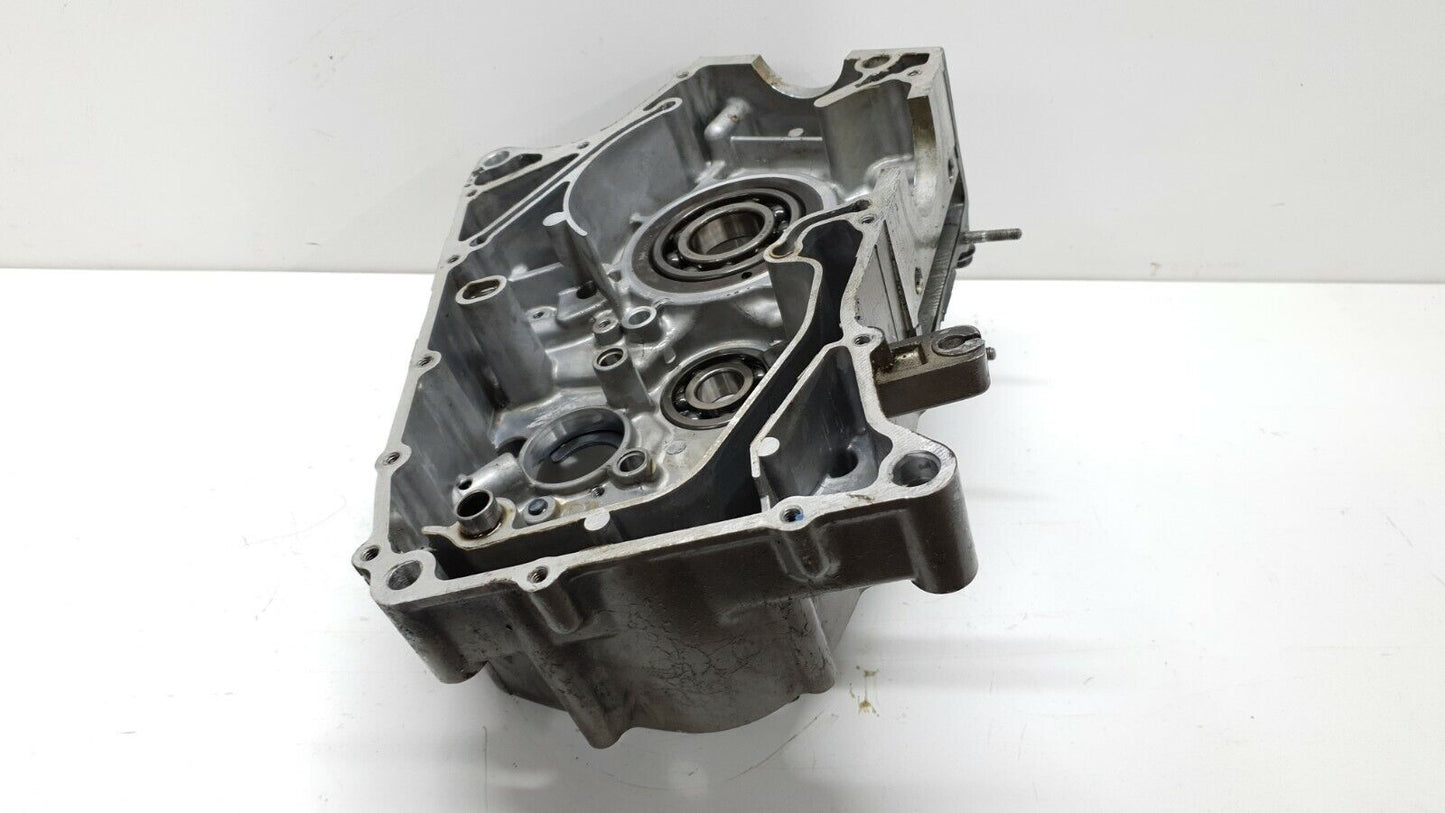 Carter moteur central droit Hyosung Comet GT 125 2006 Right engine cranckase