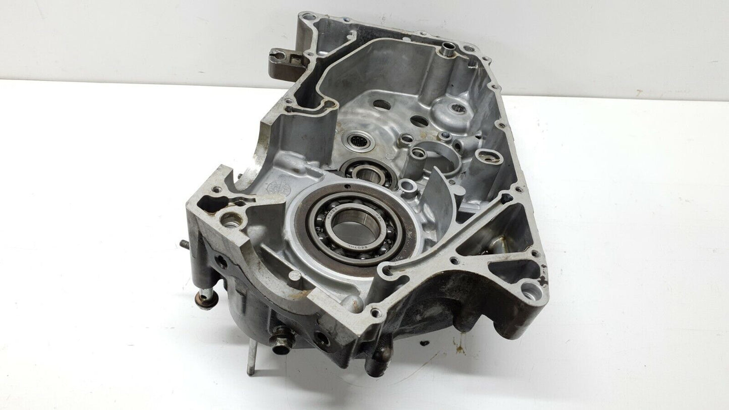 Carter moteur central droit Hyosung Comet GT 125 2006 Right engine cranckase