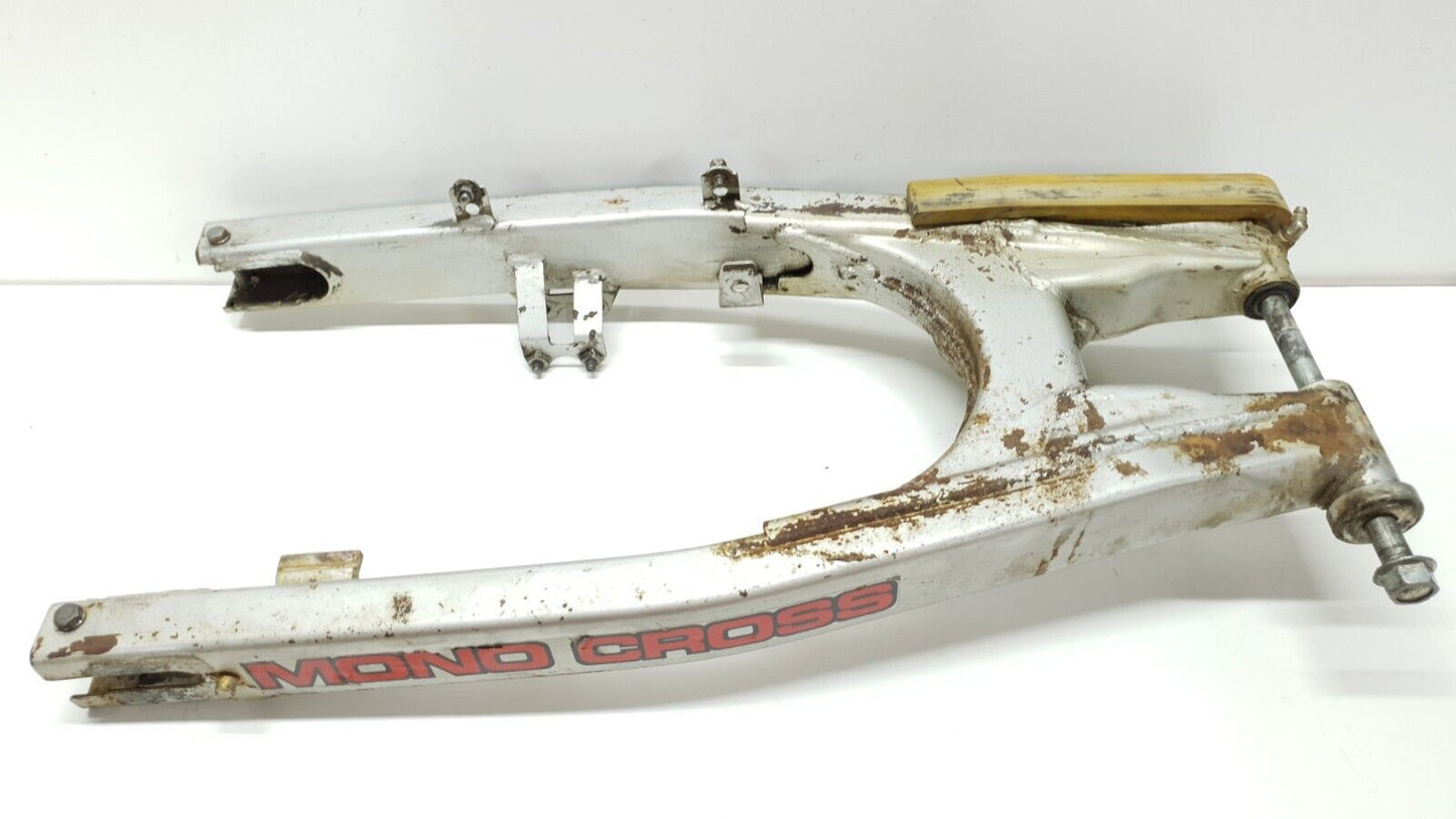 Bras oscillant Yamaha DT125LC 1987 n°11 Réf : 34Y-22110-00-35 Swingarm