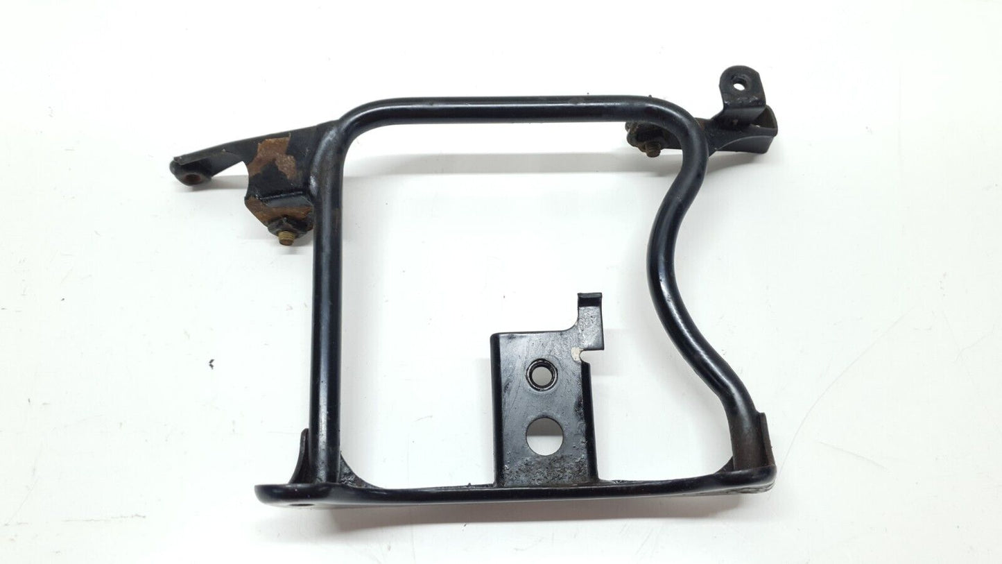 Support gauche Honda MTX-R 125 1987 n°2 Réf : 19045-KS3-900 Right bracket